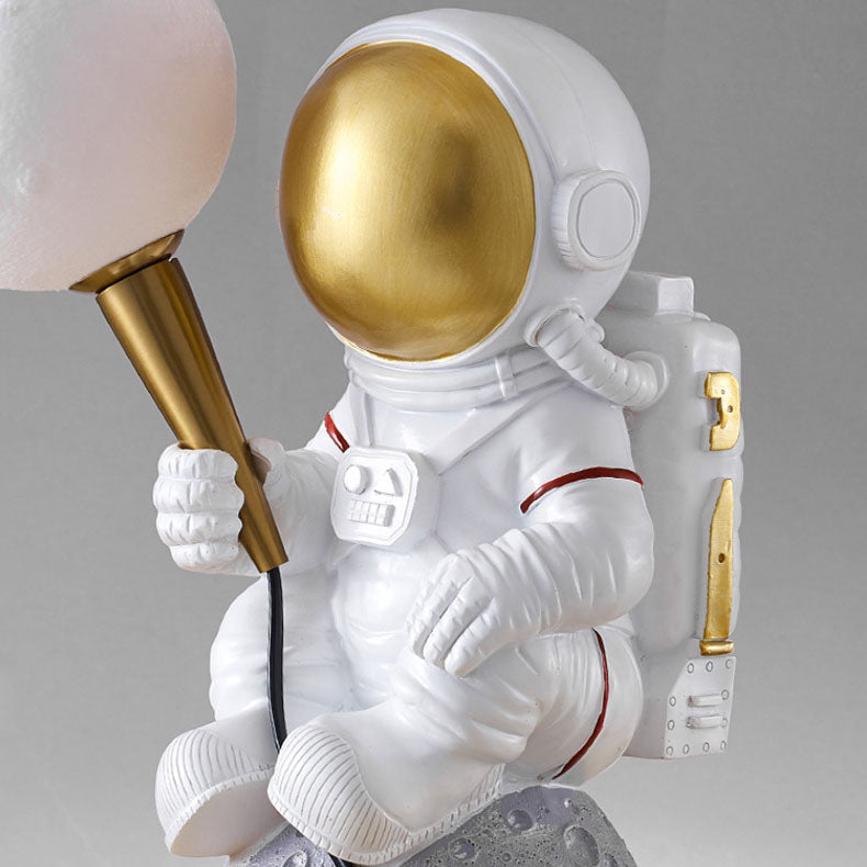 Hjemix | CosmoBuddy Astronaut Vegglampe | Kreativ Design | Harpiks & ABS | LED Soveromslampe