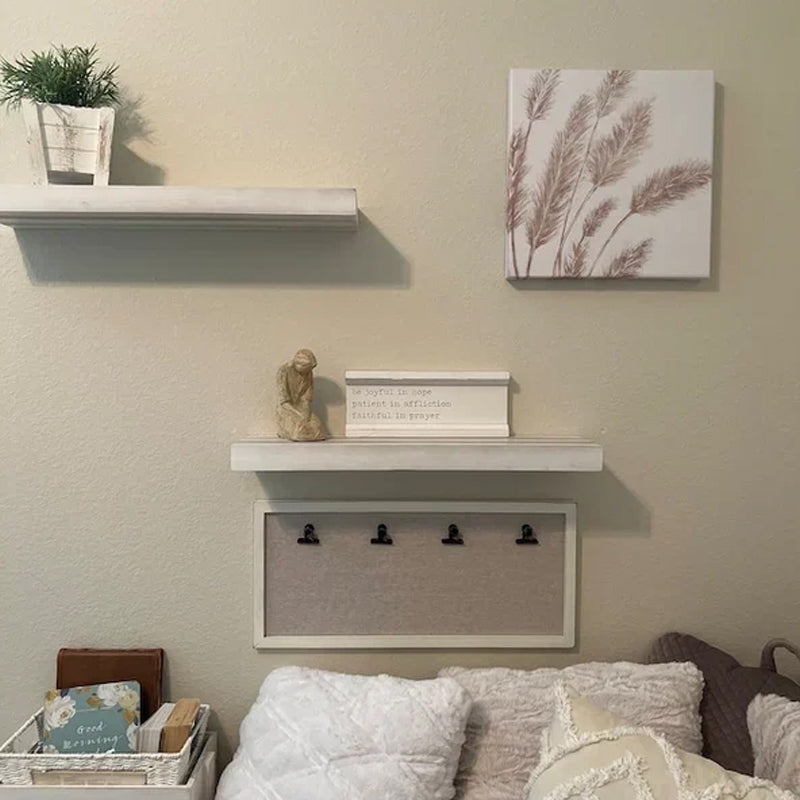 Hjemix | Sweet Hour of Prayer, vakker håndstøpt inspirerende skulptur av en bønnende kvinne