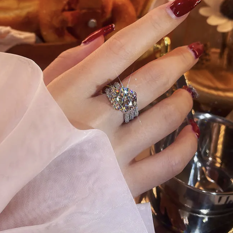Hjemix | 3-karats Super Flash Moissanite Ring