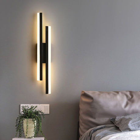 Hjemix | Alana Moderne LED Veggbelysning - Elegant Svart/Gold Veggbelysning for Stue og Soverom