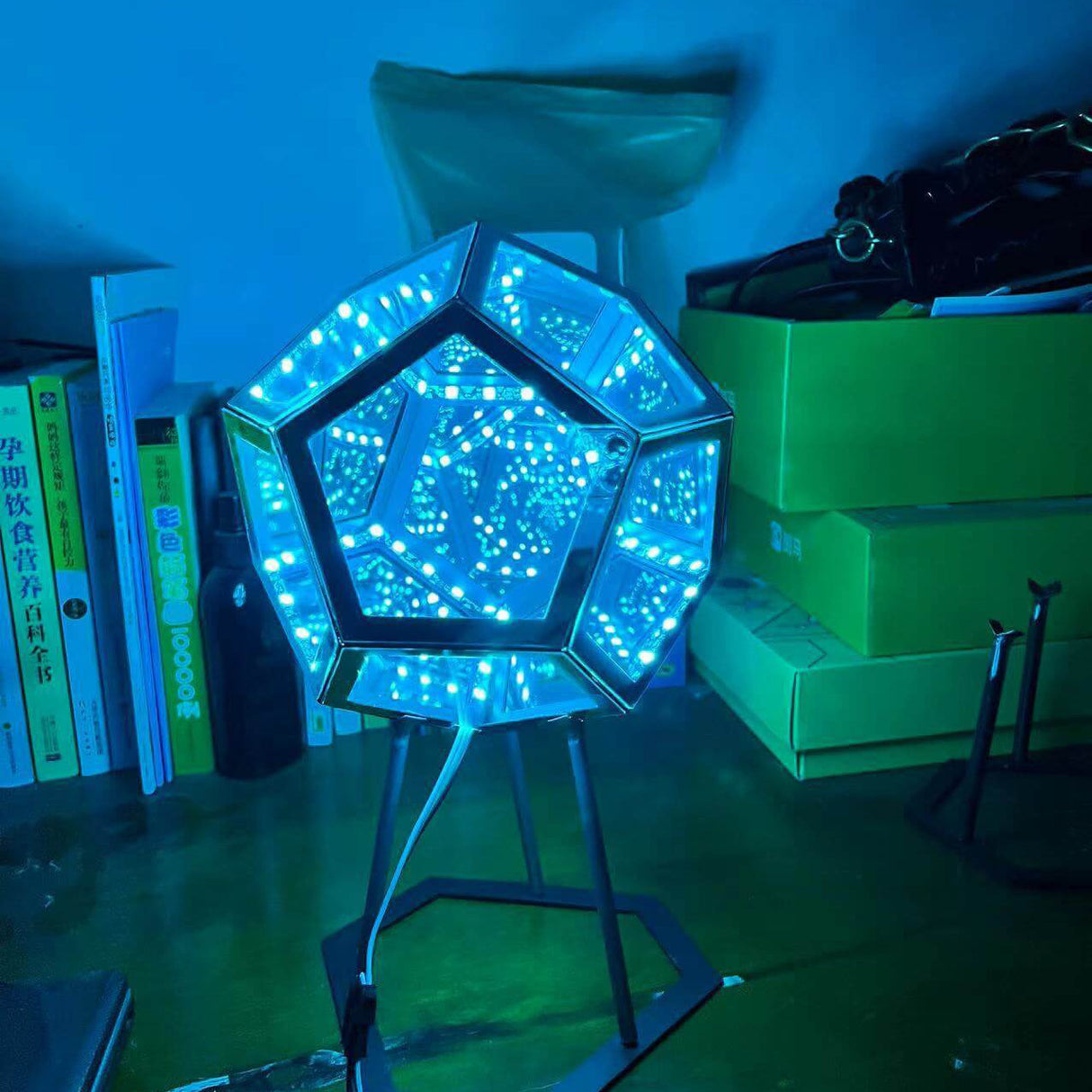 Hjemix | Infinity Dodecahedron LED Nattlys Kunst Bordlampe