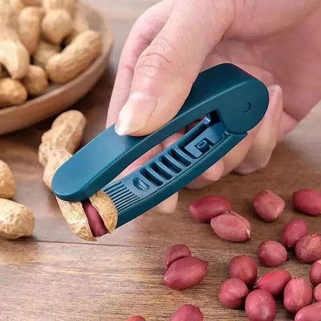 Hjemix | Peanut Seed Peel Plastic Peanut Clip