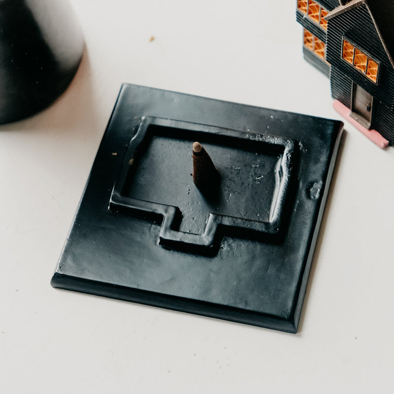 Hjemix | Witch House Halloween Høst Røkelsesholder