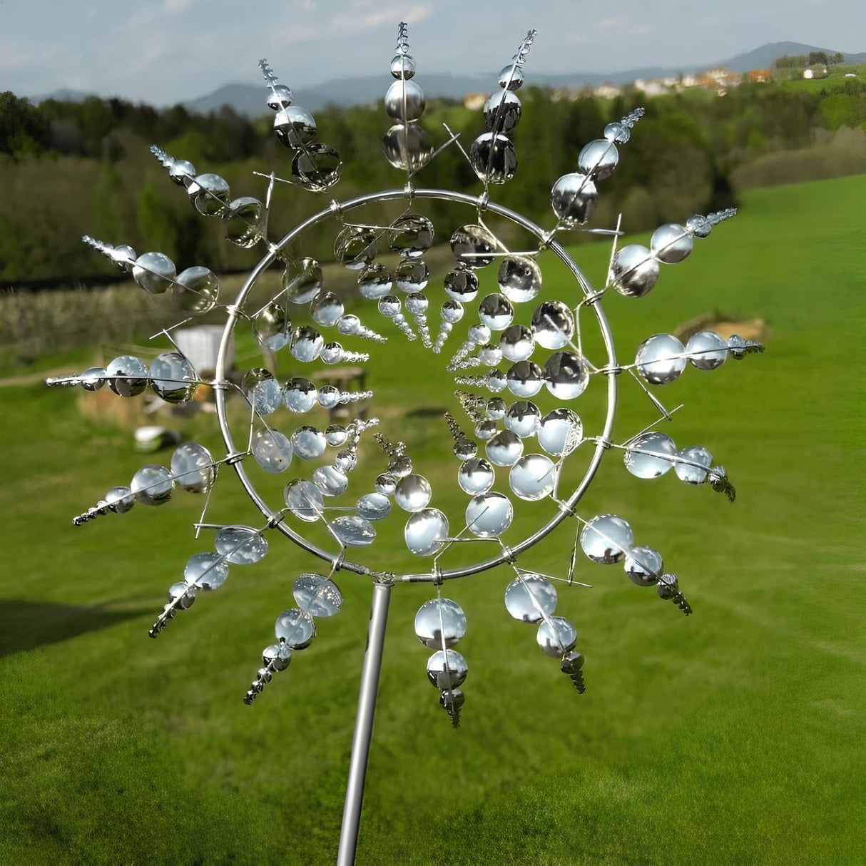 Hjemix | Unik og magisk metalvindmølle