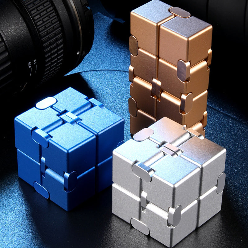 Hjemix | Infinity Cube