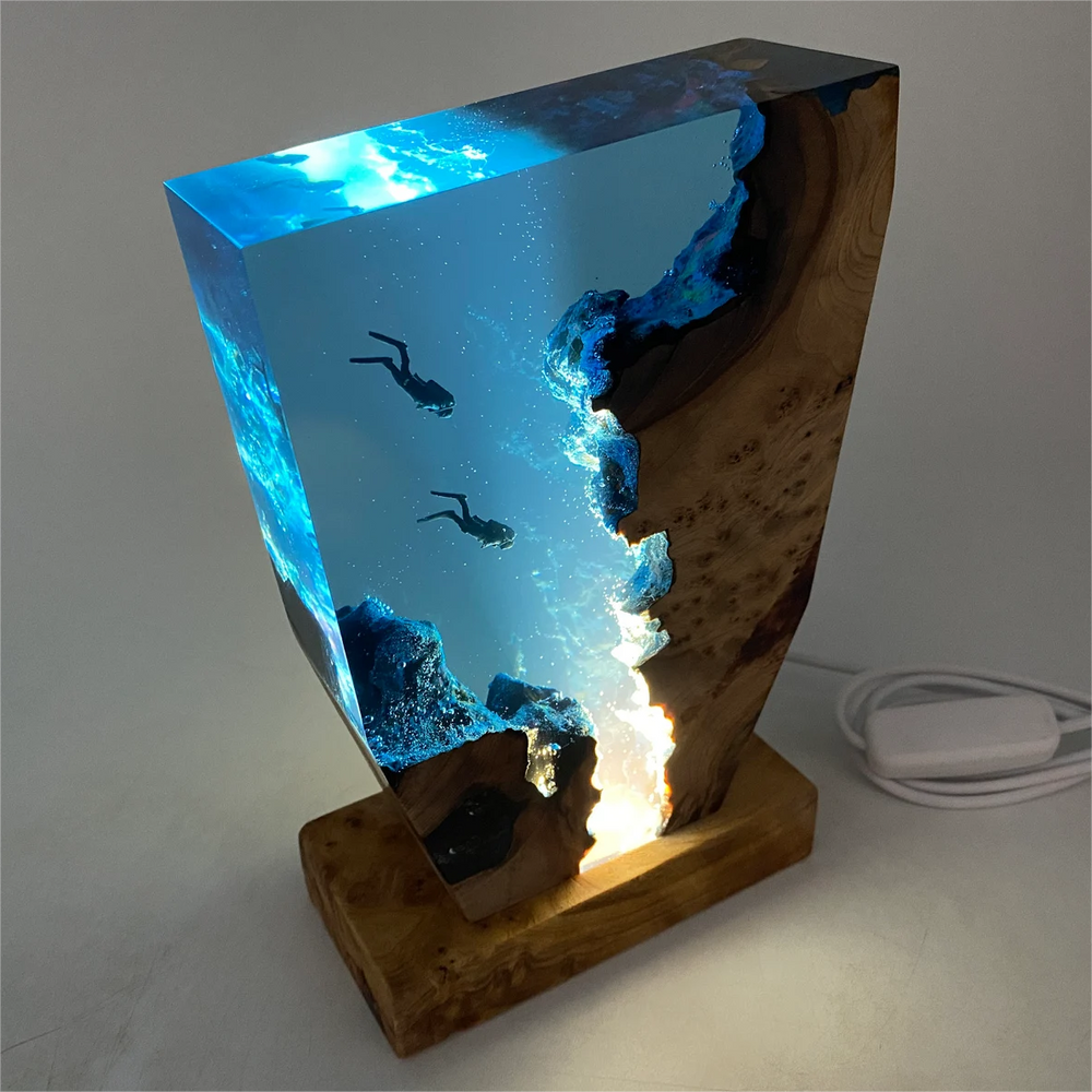 Hjemix | Abyss Aurora: Dykk inn i opplyste dyp