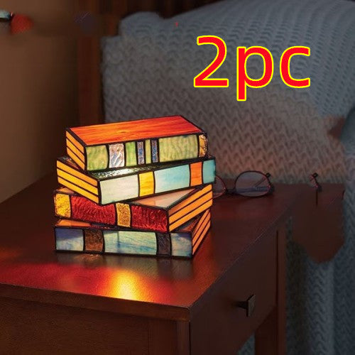 Hjemix | Skrivebordslampe med stablede bøker