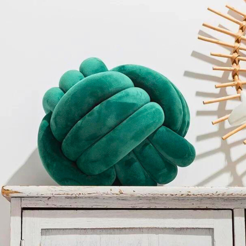 Hjemix | Skandinavisk Knutepute laget av Fløyel