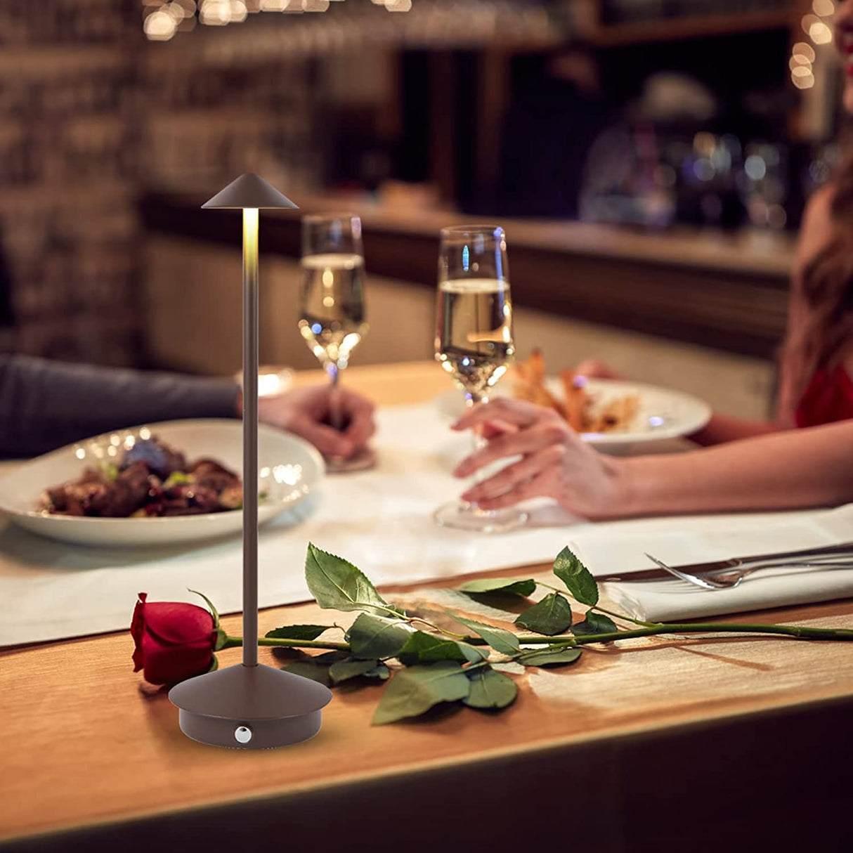 Hjemix | Bærbar bordlampe - Ledningsfri lampe inspirert av dimbar Pina Pro