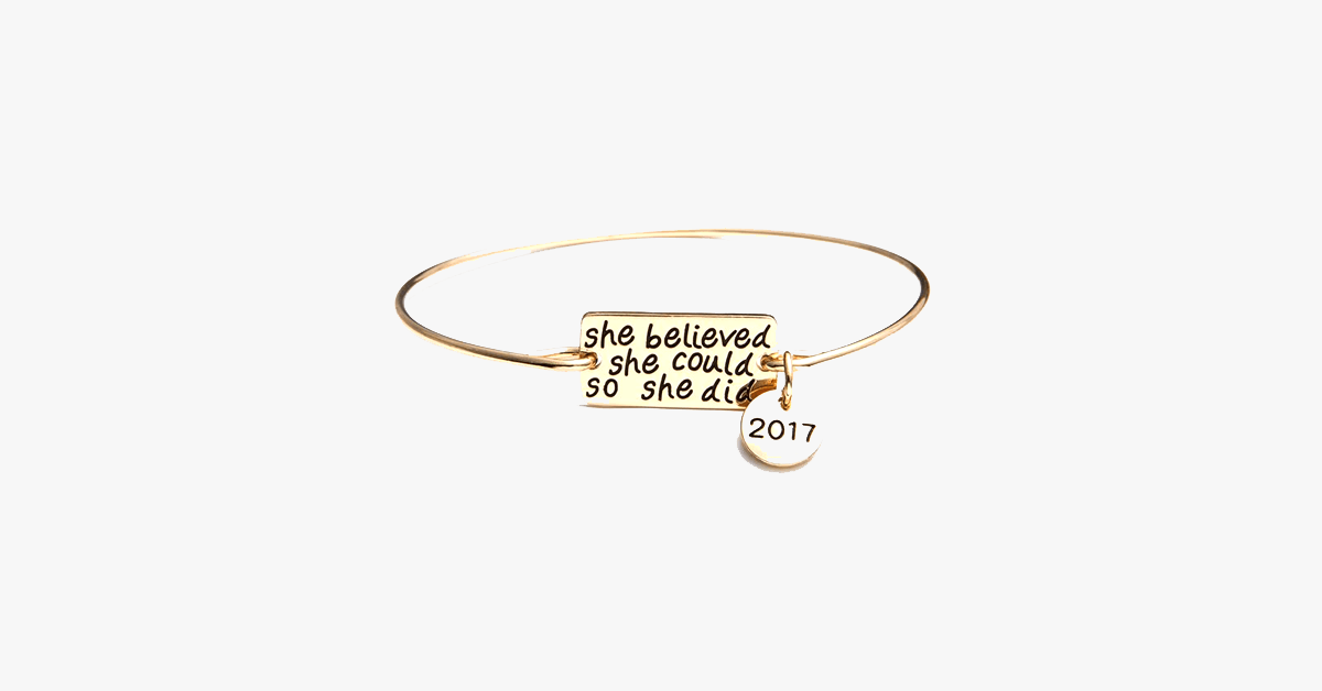 Hjemix | Hun trodde hun kunne, så hun gjorde det armbånd med 2017 charm