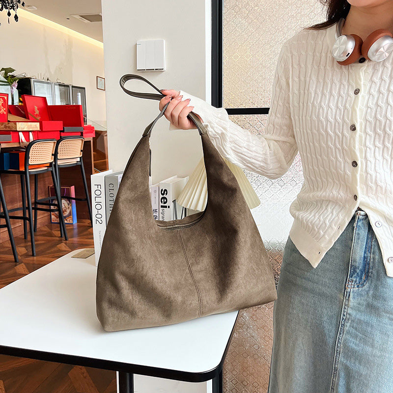 Hjemix | Suede budveske med stor kapasitet