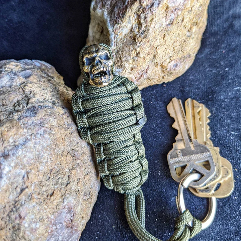 Hjemix | Paracord nøkkelring mumie messing hodeskalle