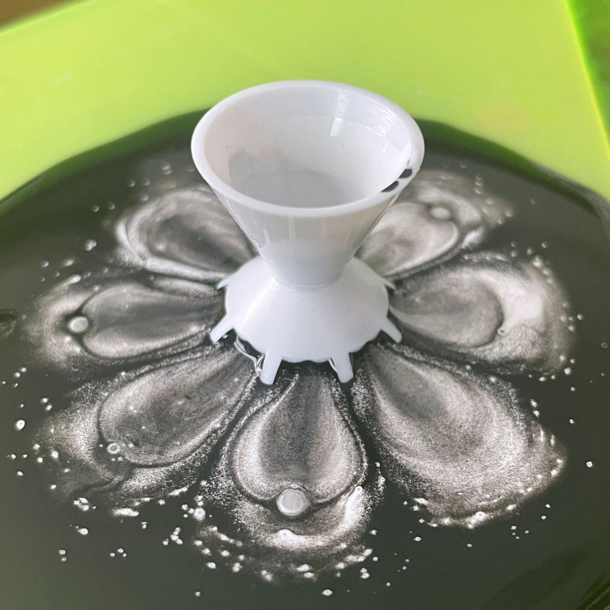 Hjemix | Pouring Colors Flower Split Art Cup