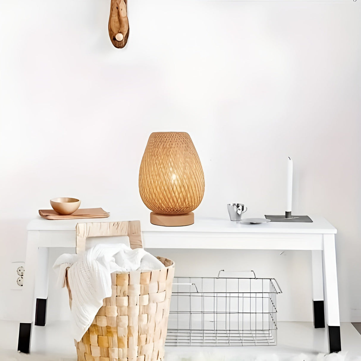 Hjemix | Bamboo Bordlampe med USB Strømforsyning – Bærekraftig og Energisparende Design