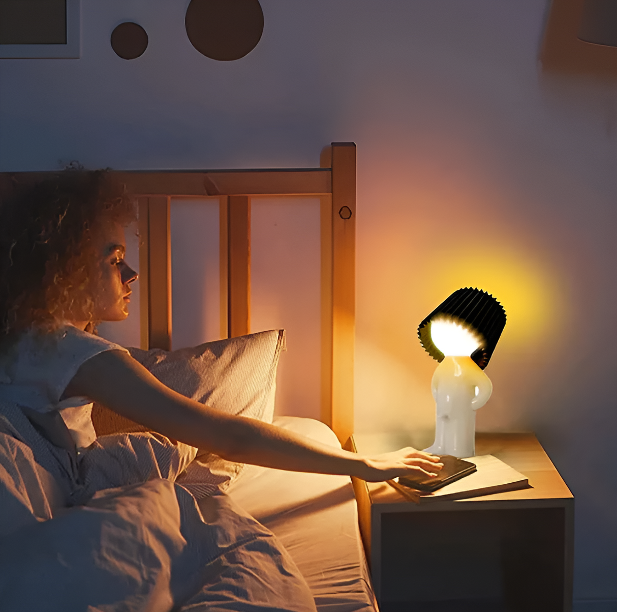 Hjemix | Bordlampe - Kreativ liten Shy Boy LED lampe