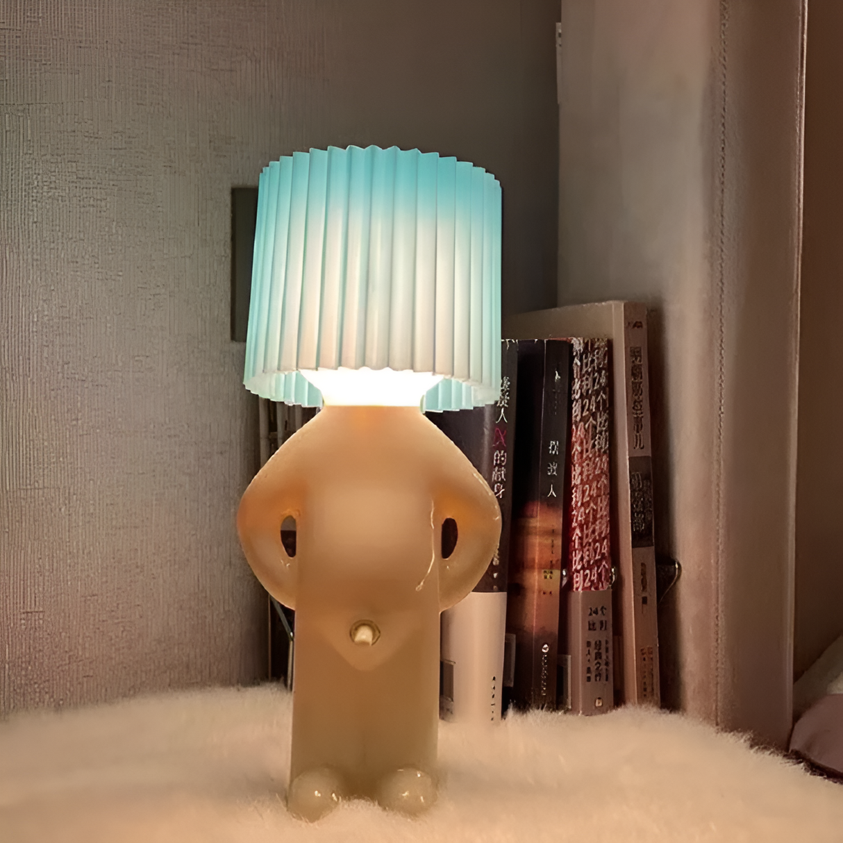 Hjemix | Bordlampe - Kreativ liten Shy Boy LED lampe