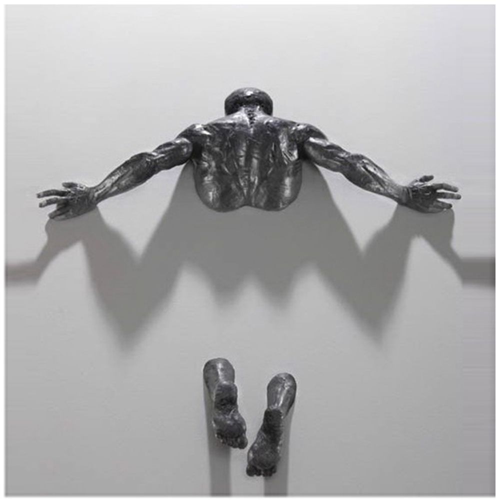 Hjemix | Imitasjon Kobber Harpiks Ornament Abstrakt Figur Veggkunst Klatrer 3D Gjennom Vegg Statue Skulptur