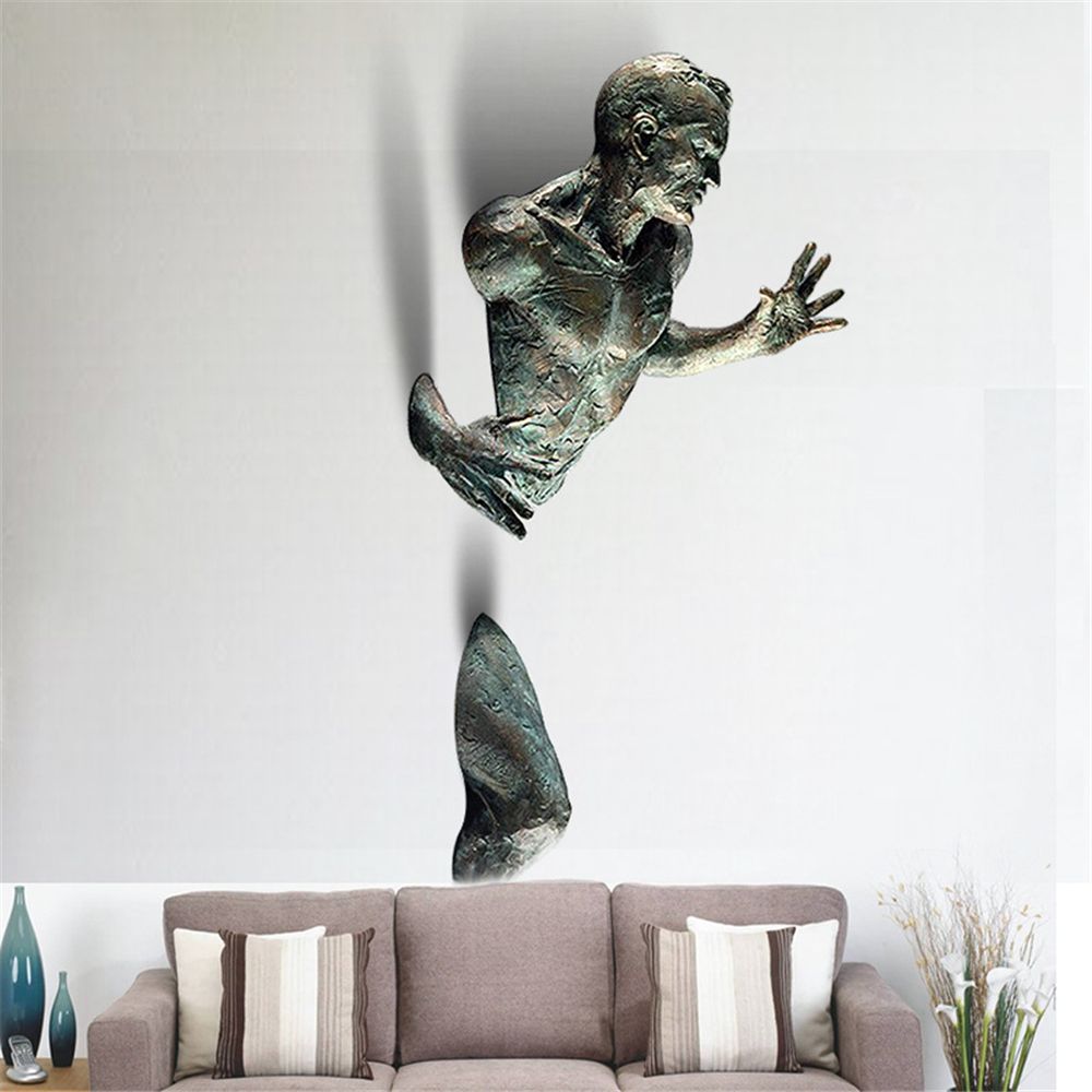 Hjemix | Imitasjon Kobber Harpiks Ornament Abstrakt Figur Veggkunst Klatrer 3D Gjennom Vegg Statue Skulptur