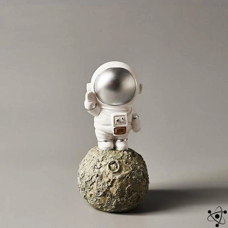Hjemix | Meteor Astronaut Figurine