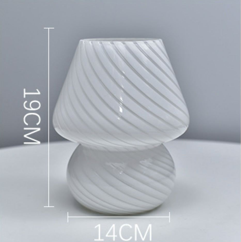 Hjemix | LED Skrivebordslampe i Soppshape laget av Glass