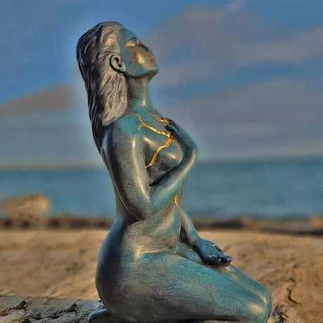 Hjemix | Healing Goddess Skulptur: Harpik abstrakt