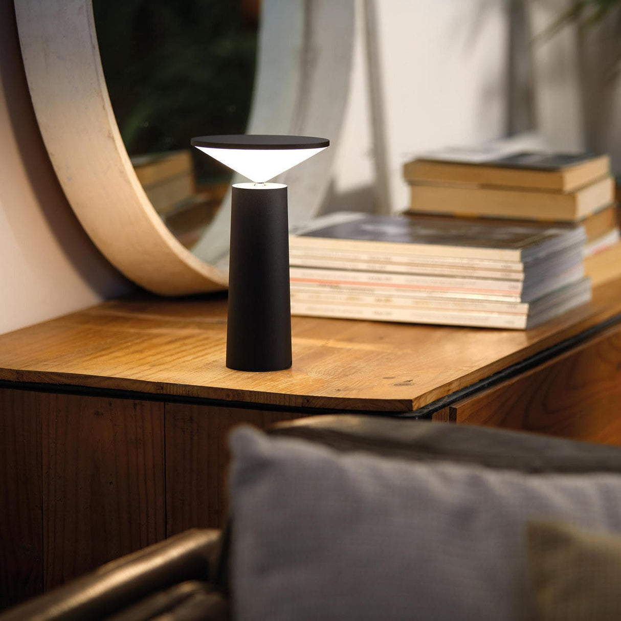 Hjemix | InfiNight - Moderne bordlampe med berøringssensor | Dimbar lysstyrke