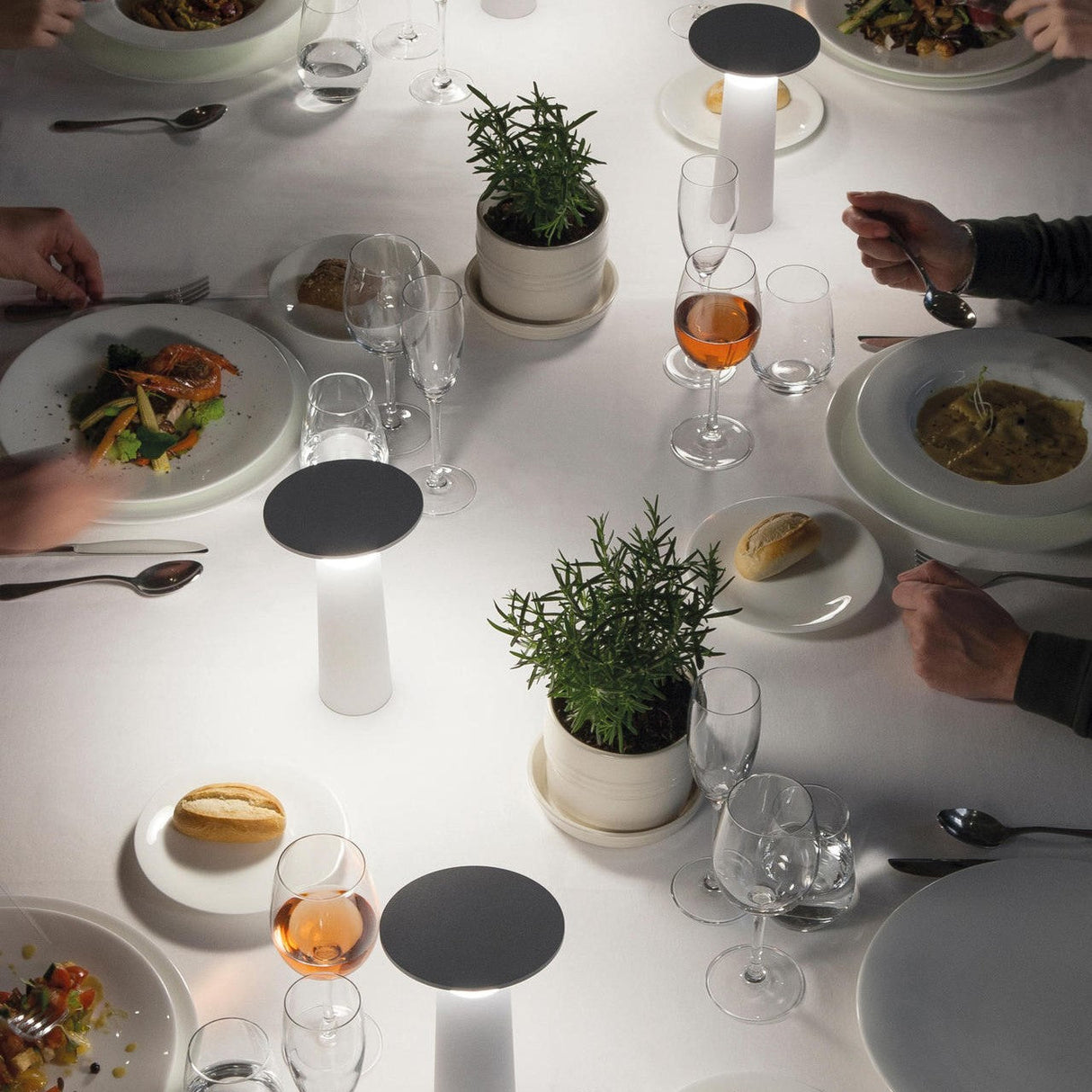 Hjemix | InfiNight - Moderne bordlampe med berøringssensor | Dimbar lysstyrke