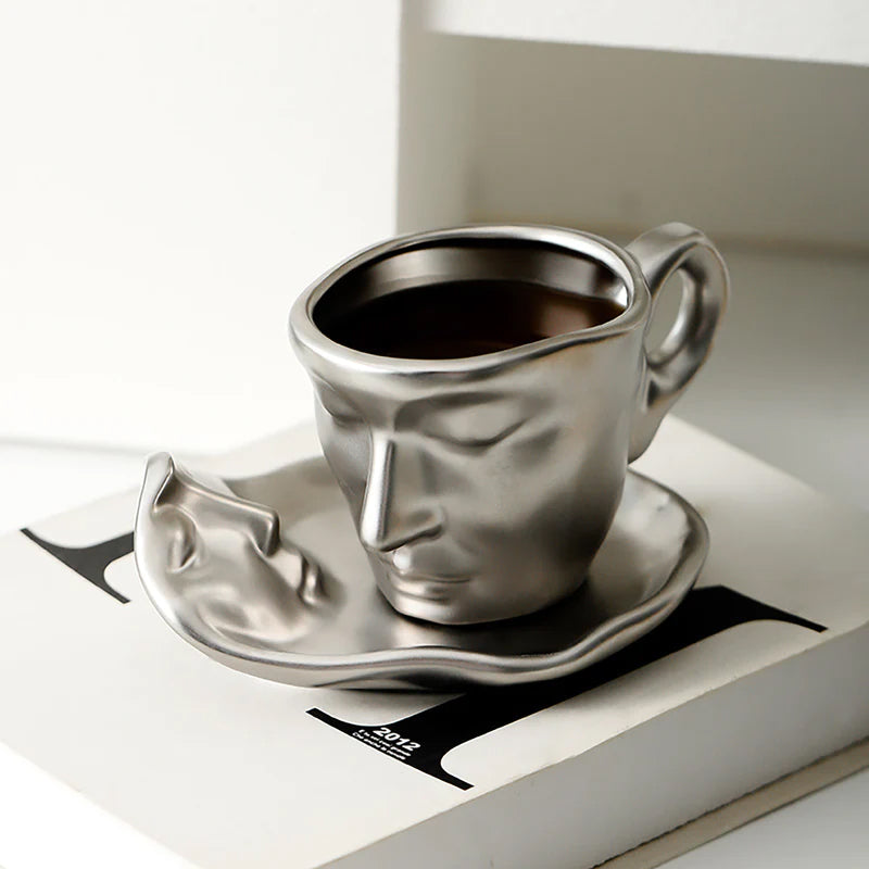 Hjemix | Metal Touching Face Creative Ceramic Kiss Kaffekopp, Kunstnerisk Vibe Krus & Tallerken Sett