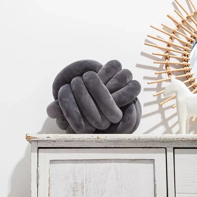 Hjemix | Dekorativ knyttet semsket kule myk pute