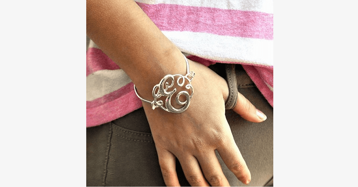 Hjemix | Den Nye Trendy Monogram Initial Skrift Armbånd