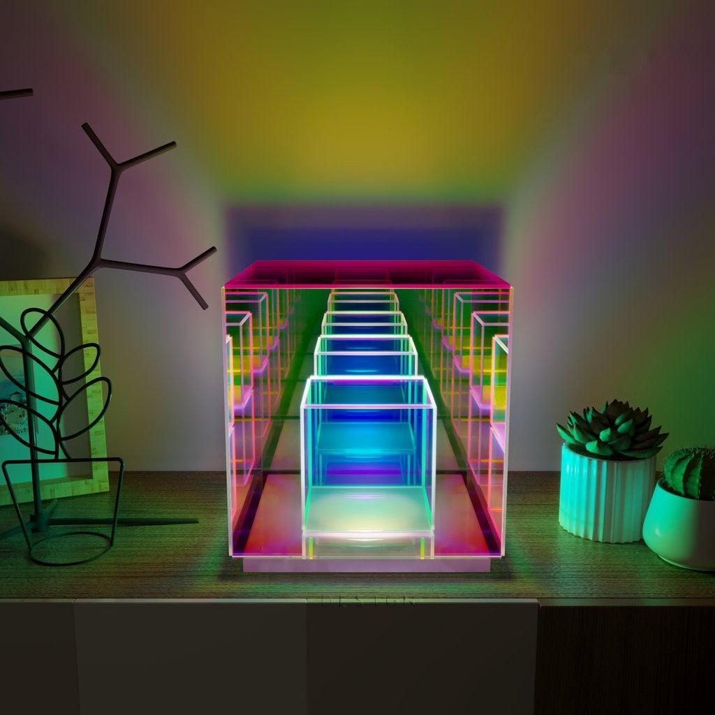 Hjemix | Eternity Rubiks Cube Prism Lampe