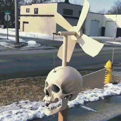 Hjemix | Iron Skull Whirligig - Hagedekor
