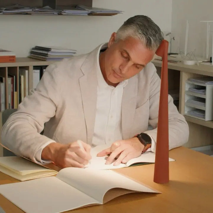 Hjemix | Skulpturerende bordlampe