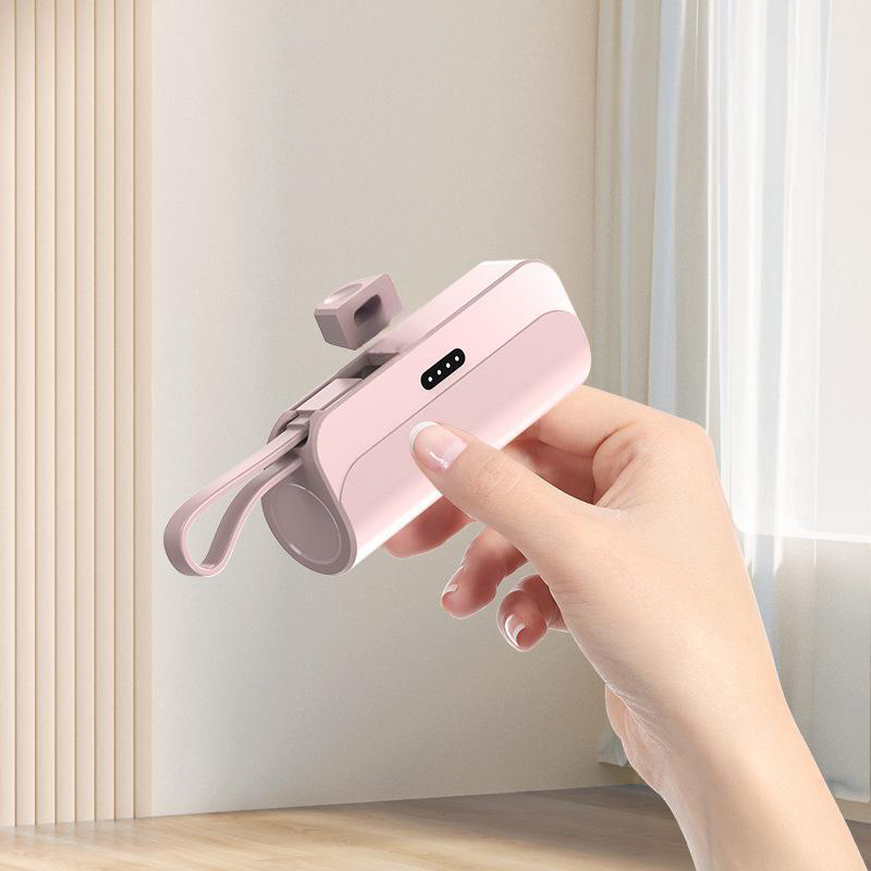 Hjemix | Bærbar Powerbank med Høy Kapasitet og Innebygde Kabler