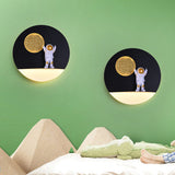 Hjemix | Moderne Kreativ Jern Harpiks Rund Astronaut LED Vegglampe for Soverom