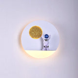 Hjemix | Moderne Kreativ Jern Harpiks Rund Astronaut LED Vegglampe for Soverom