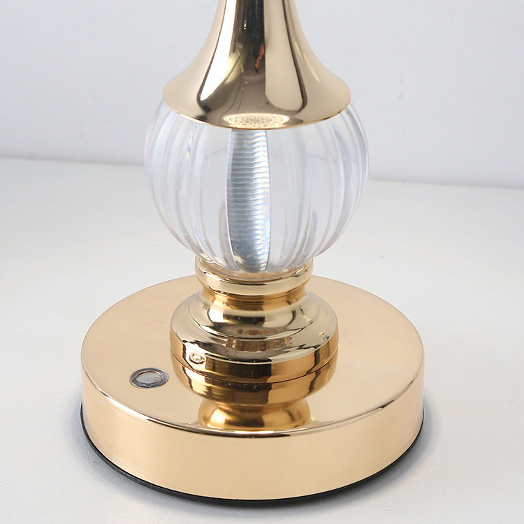 Hjemix | Moderne Kreativ Ananas Metall Akryl USB LED Bordlampe for Soverom