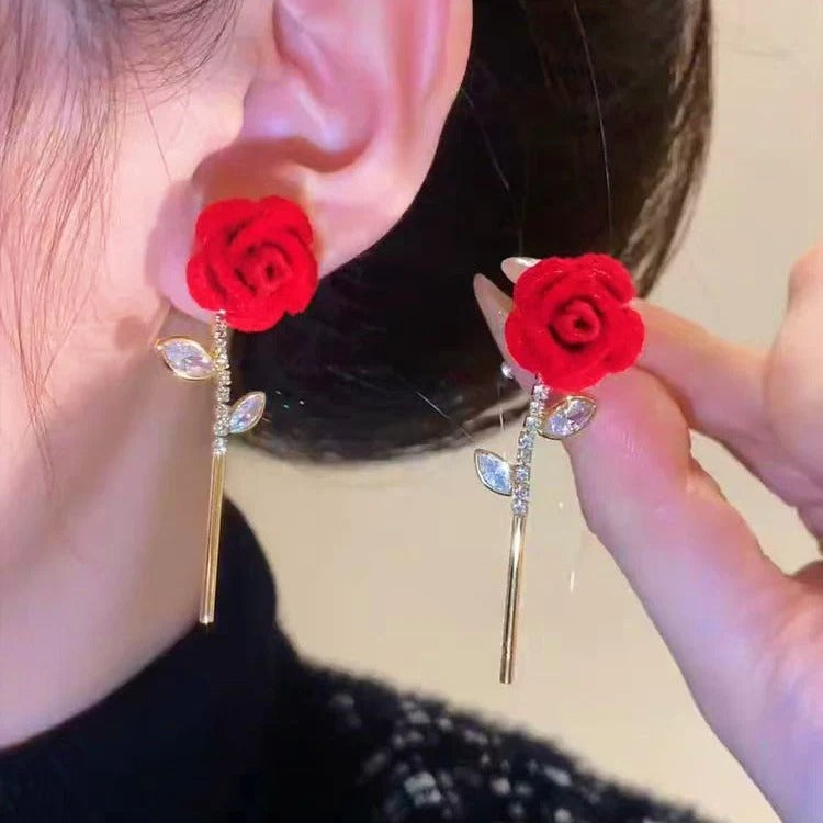 Hjemix | Rød Fløyelsrose Øredobber