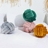 Hjemix | Skandinavisk Knutepute laget av Fløyel