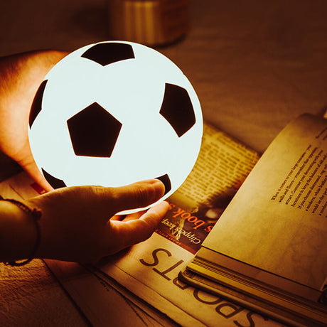 Hjemix | Kreativ Fotball Silikon LED Nattlys USB Lading Bordlampe