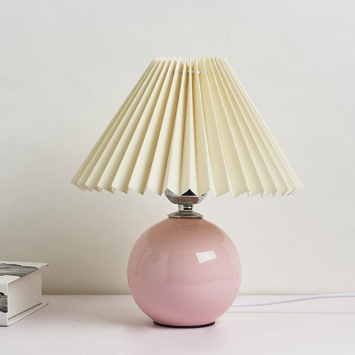 Hjemix | Nordisk minimalistisk 1-lampe bordlampe laget av keramikk med folder
