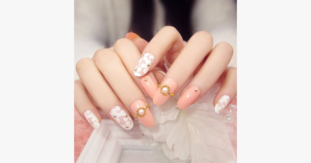 Hjemix | Nude blomster negler