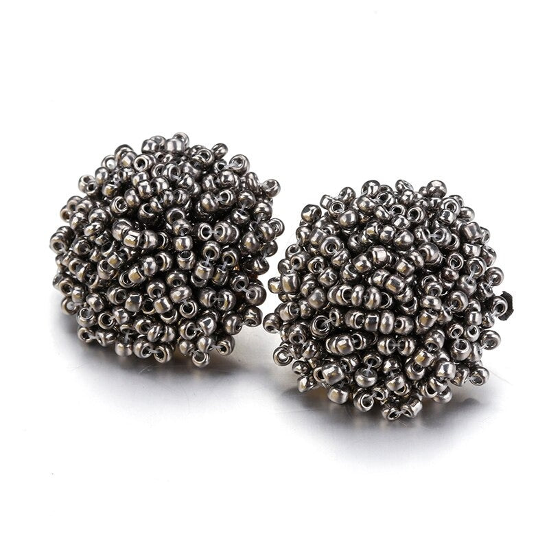 Hjemix | Lys og morsom håndlaget multicolor perle pompom stud øredobber