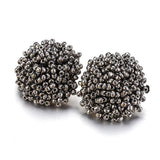 Hjemix | Lys og morsom håndlaget multicolor perle pompom stud øredobber