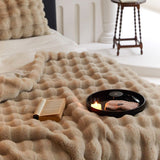 Hjemix | Uunnværlig for å holde varmen - myke og luftige tepper