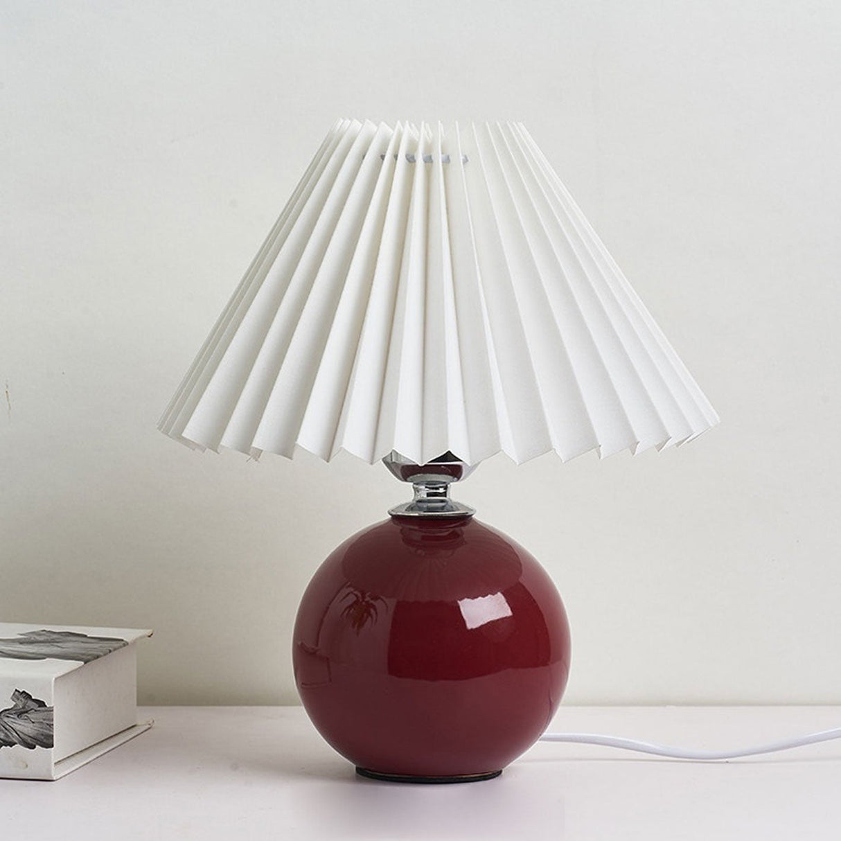 Hjemix | Nordisk minimalistisk 1-lampe bordlampe laget av keramikk med folder