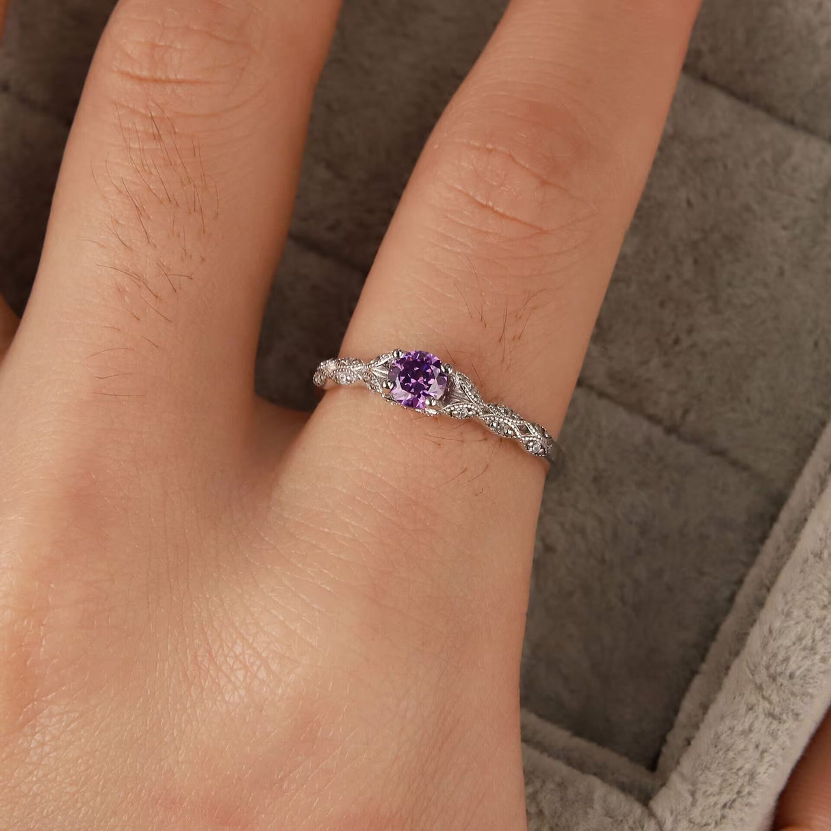 Hjemix | Minimalistisk Ametyst & Zirkonia Ring - Nova