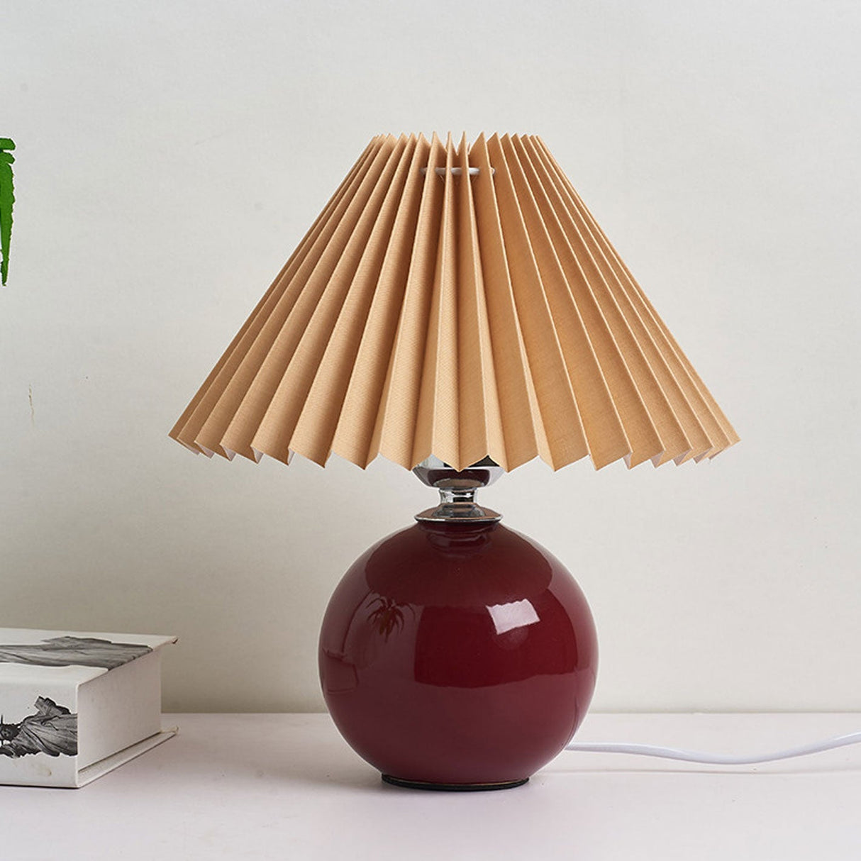 Hjemix | Nordisk minimalistisk 1-lampe bordlampe laget av keramikk med folder