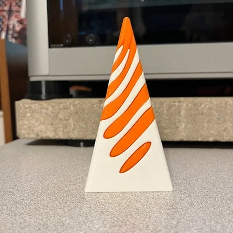 Hjemix | Umulig Pyramide Passage Skulptur