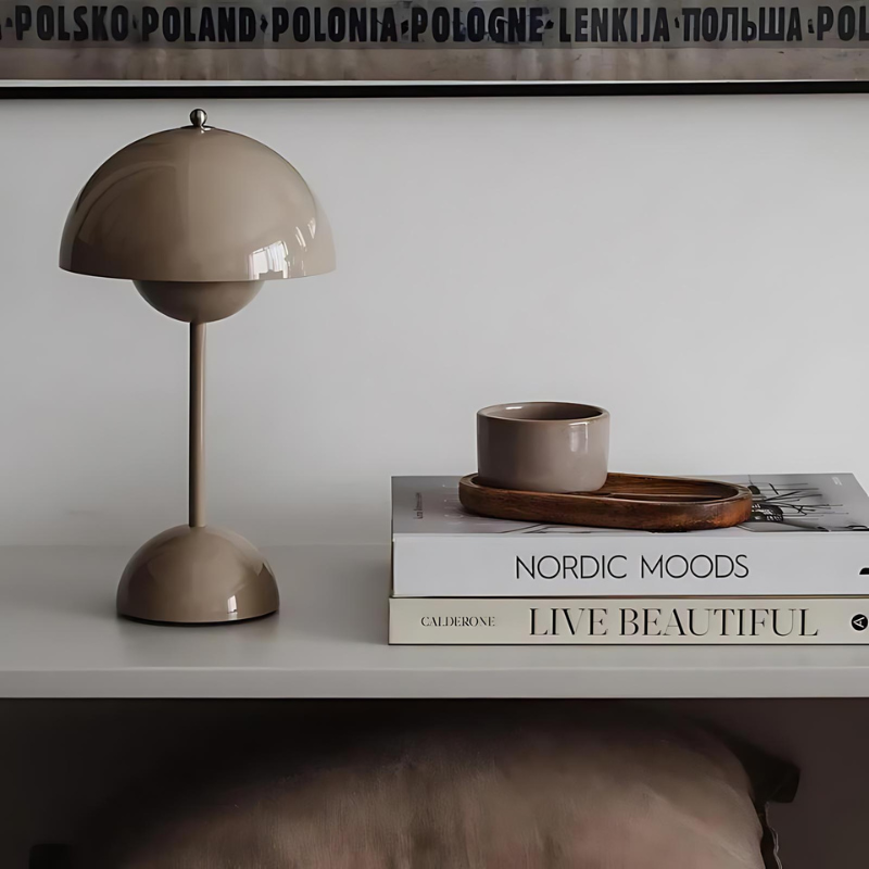 Hjemix | ModernLamp | Moderne bordlampe i soppdesign med berøringskontroll